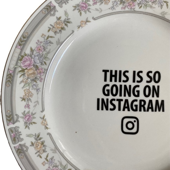Lenny Mud This is So Going on Instagram Decorative Plate Funny Gag Gift - Picture 2 of 7